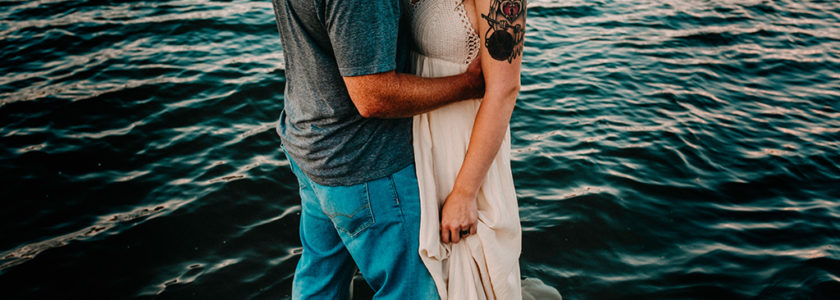 Wade & Ashlee – Vancouver, WA Couples Photographer