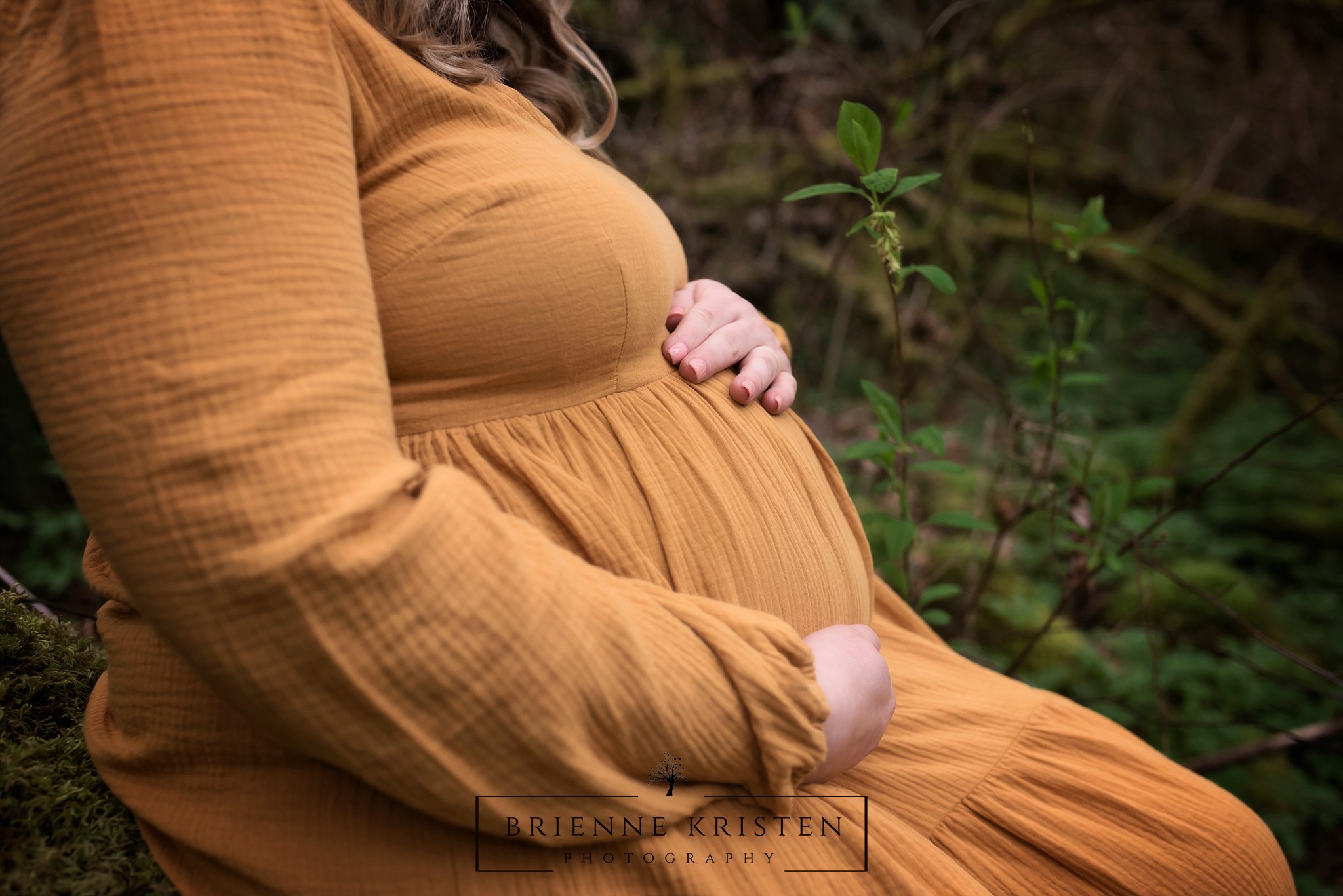 maternity outdoors  Photography