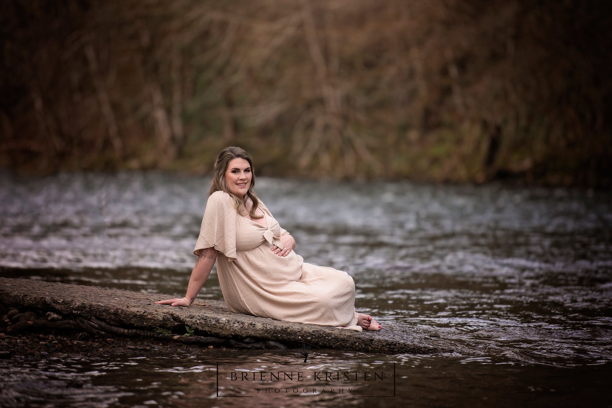 maternity outdoors  Photography